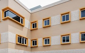 RedDoorz Plus near Palembang Square Mall